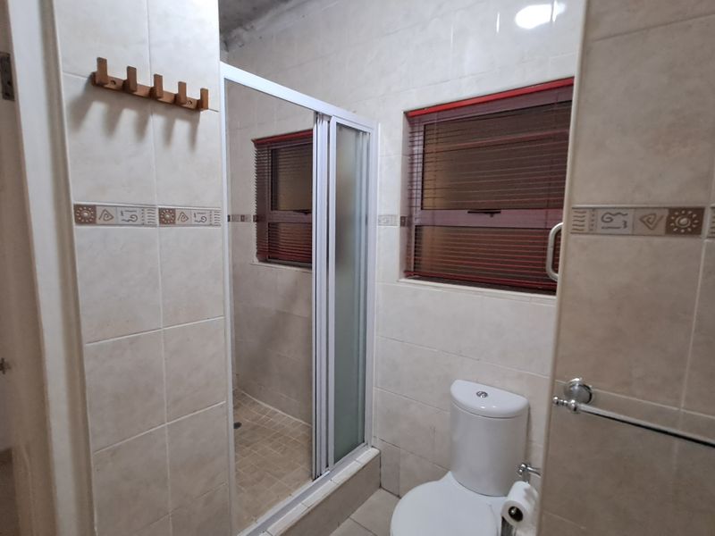 Stylish 1 Bedroom Apartment To Rent | Modern Living in a Secure Complex - Photo 7