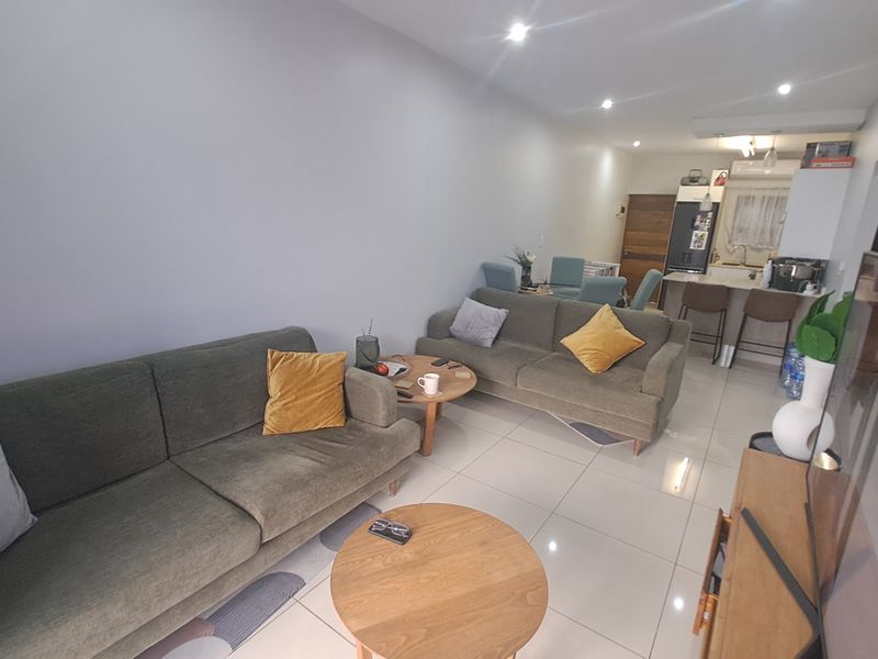 Modern 2 Bedroom, 2 Bathroom Apartment To Rent | Spacious, Secure & Perfectly Located - Photo 4