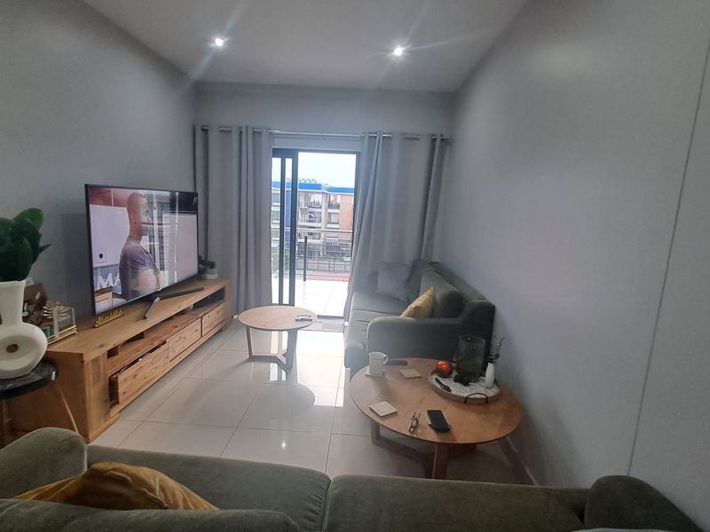 Modern 2 Bedroom, 2 Bathroom Apartment To Rent | Spacious, Secure & Perfectly Located - Photo 6