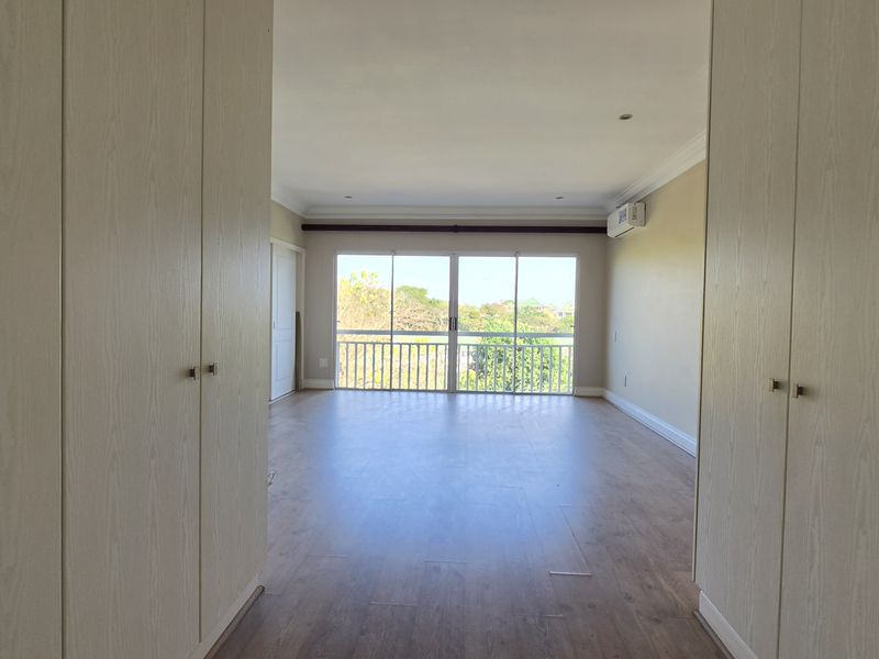 Townhouse For Sale In Mount Edgecombe - Photo 9