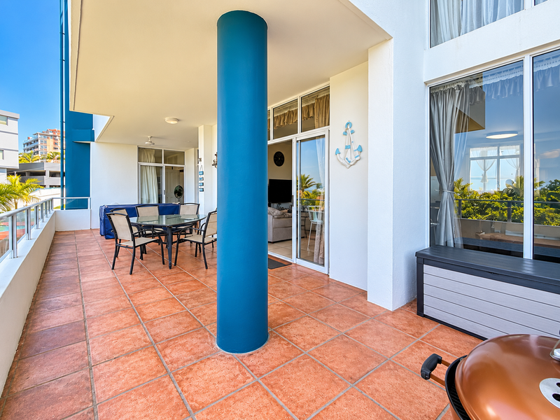 Apartment For Sale In Margate - Photo 5