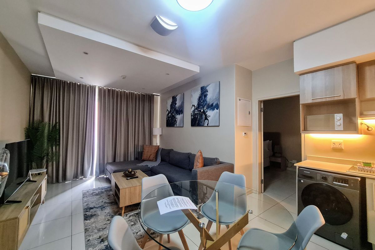 2 Bath Apartment at The Tyrwhitt - Photo 4