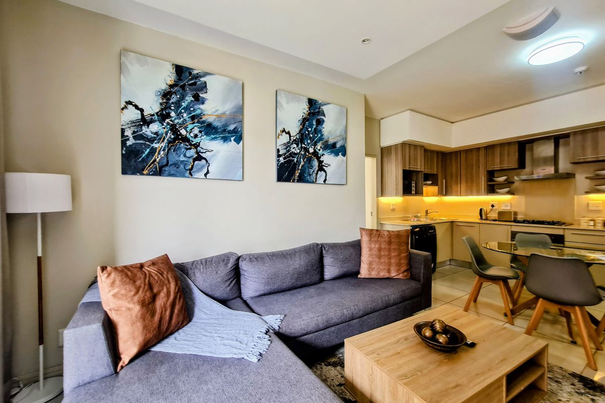 2 Bath Apartment at The Tyrwhitt - Photo 2