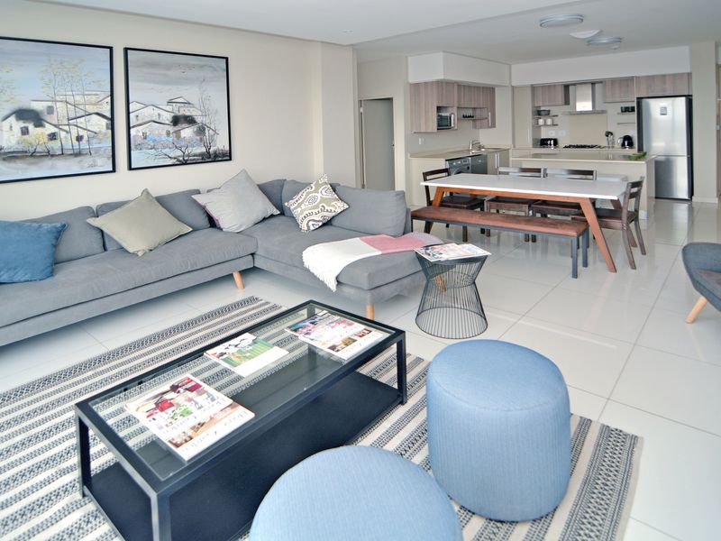 Modern Living 2 Bed 1 Bath Apartment in Rosebank - Photo 6