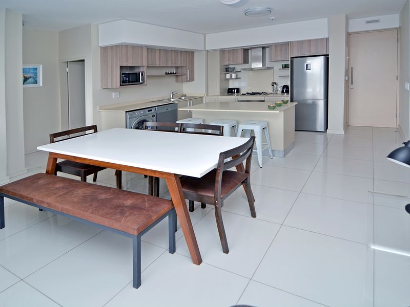 Modern Living 2 Bed 1 Bath Apartment in Rosebank - Photo 4