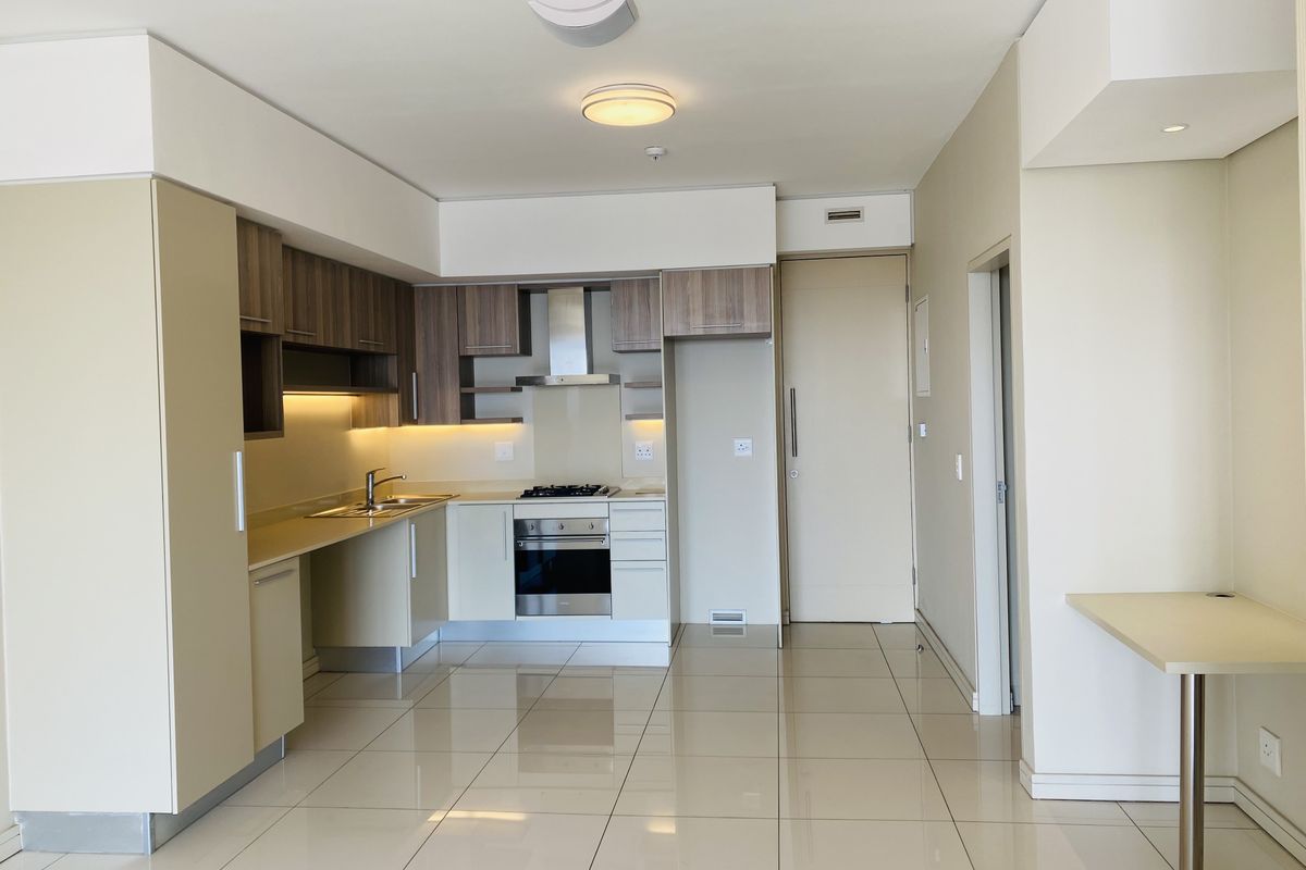 Modern Living 2 Bed 1 Bath Apartment in Rosebank - Photo 3