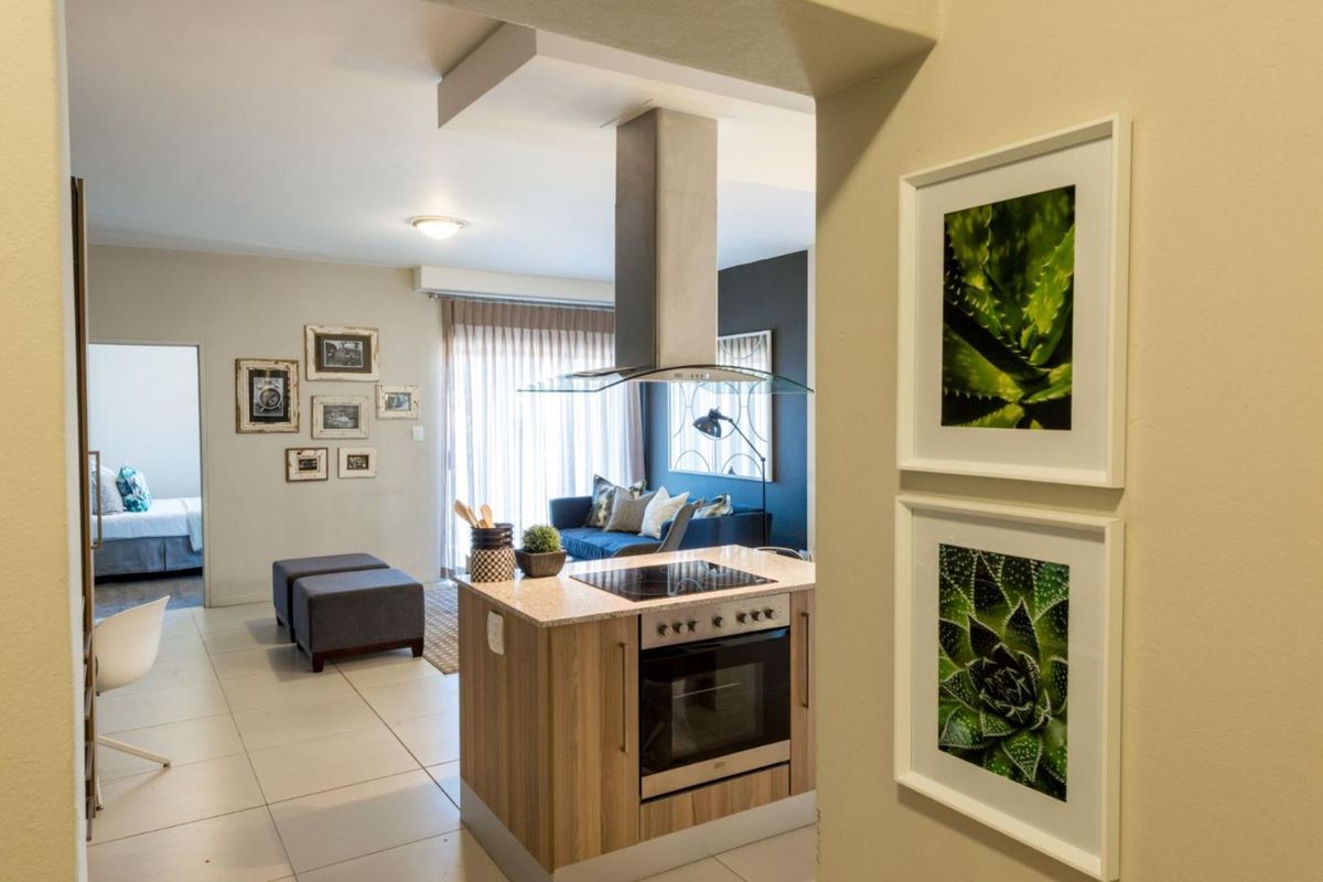 Great Starter Home or Investment Property in Rivonia - Photo 3