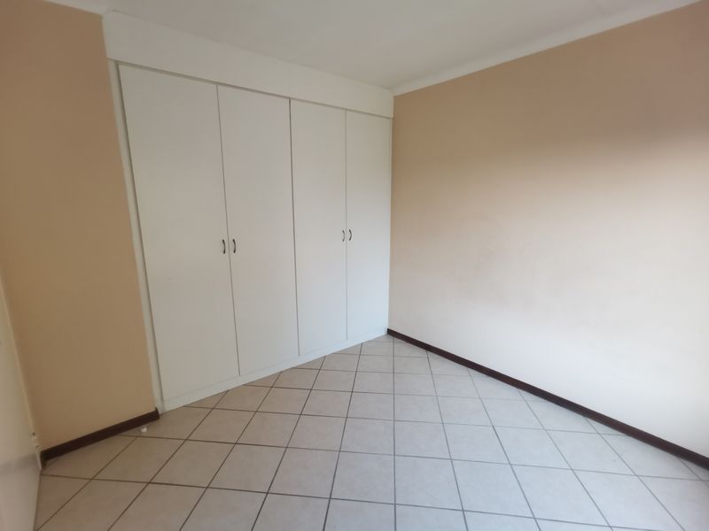 2 Bed 2 Bath apartment available at Sagewood in Honeydew - Photo 3