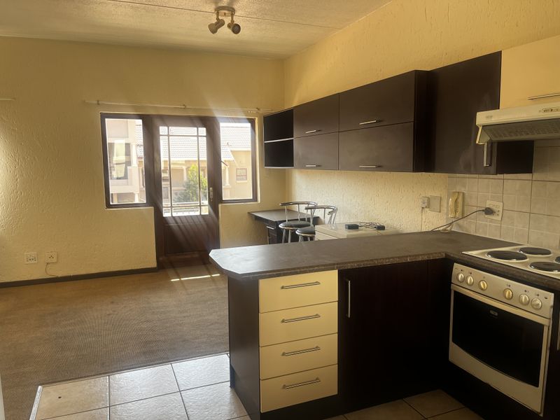 Studio Apartment available in Paulshof - Photo 3