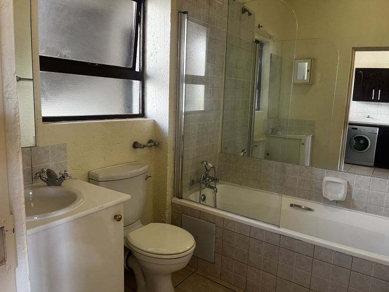 Studio Apartment available in Paulshof - Photo 9