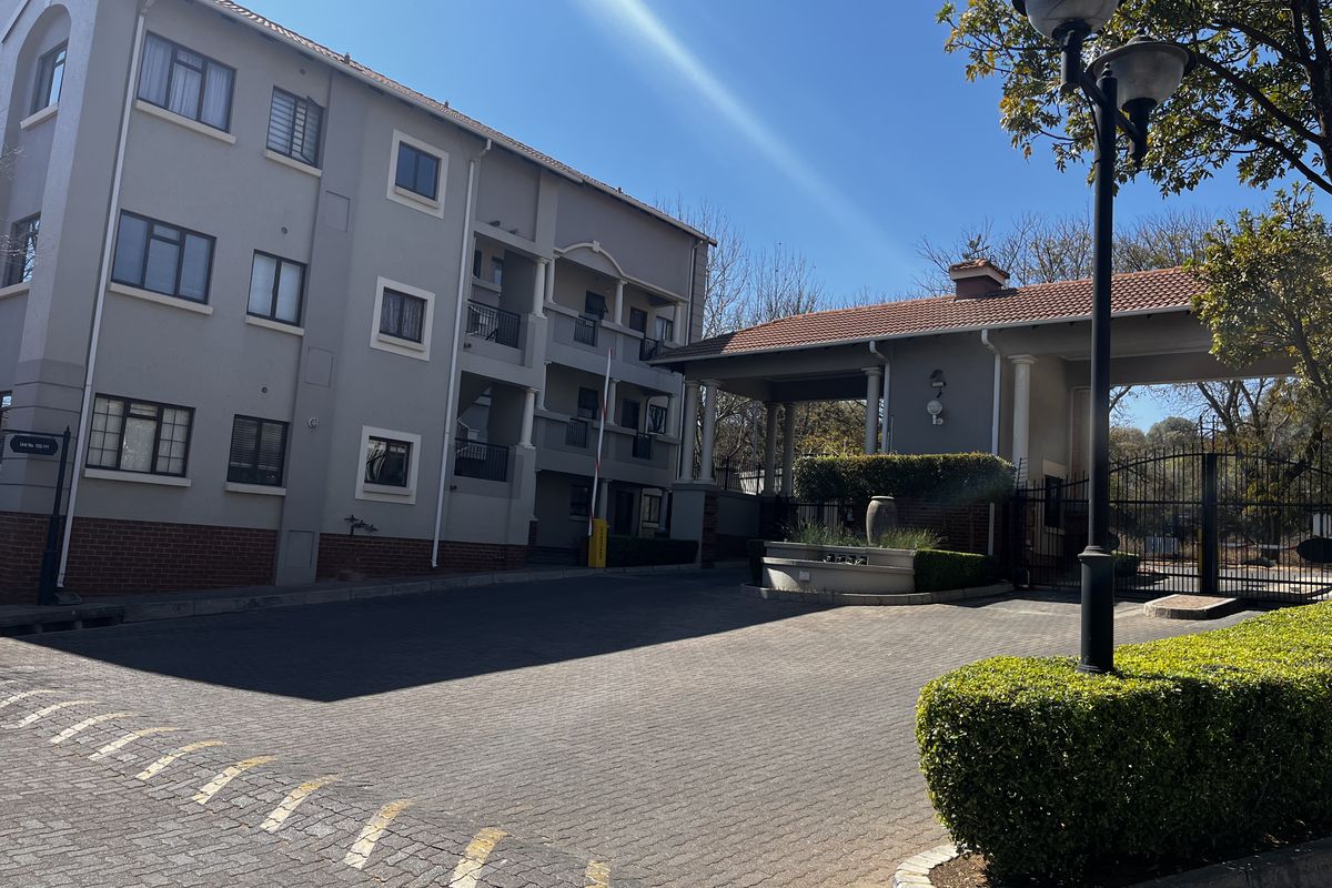 Studio Apartment available in Paulshof - Photo 2