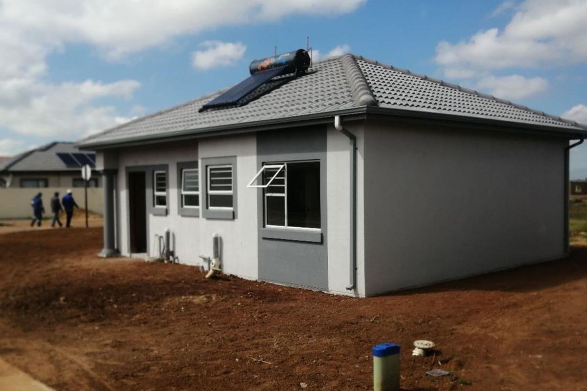 Great starter home or investment property - 3  bedroom 2 bathroom house - Photo 3