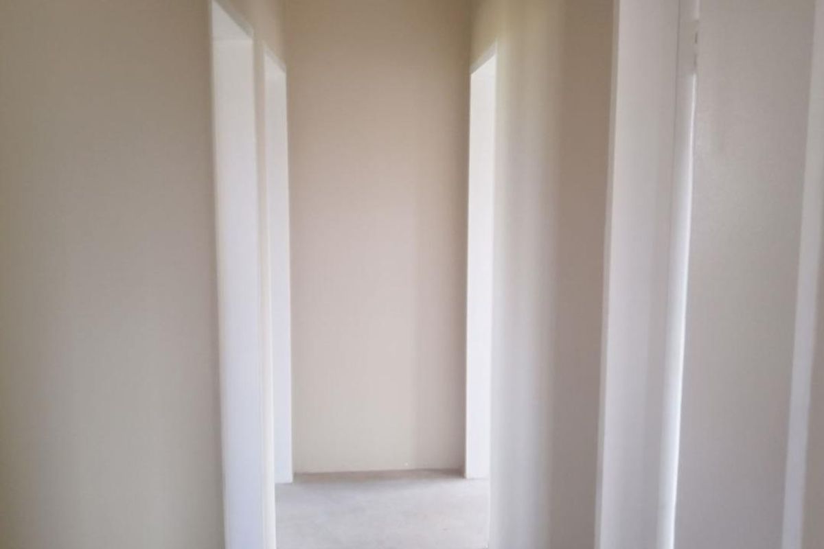 Great starter home or investment property - 3  bedroom 2 bathroom house - Photo 5