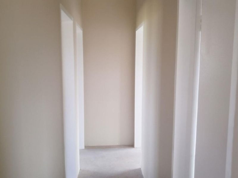 Great starter home or investment property - 3  bedroom 2 bathroom house - Photo 5