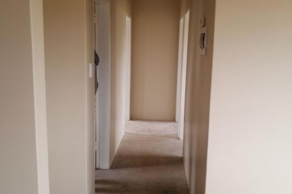 Fantastic value 3 bedroom 2 bathroom house - Photo 3