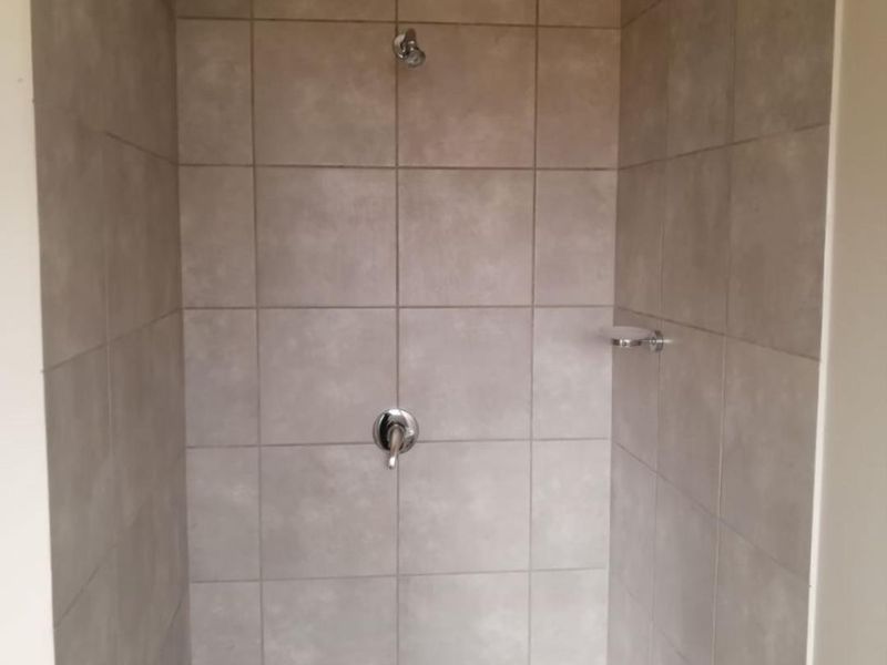 Fantastic value 3 bedroom 2 bathroom house - Photo 8