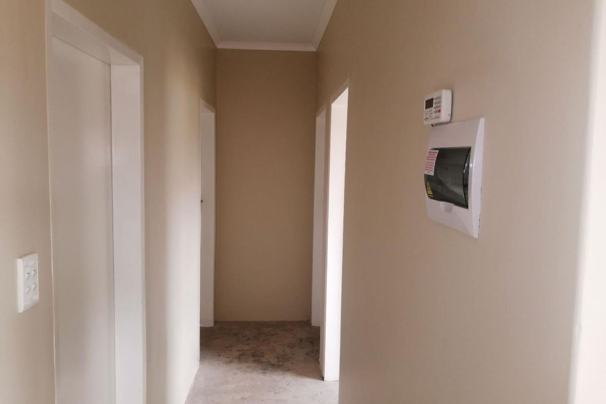 Fantastic value 3 bedroom 2 bathroom house - Photo 4