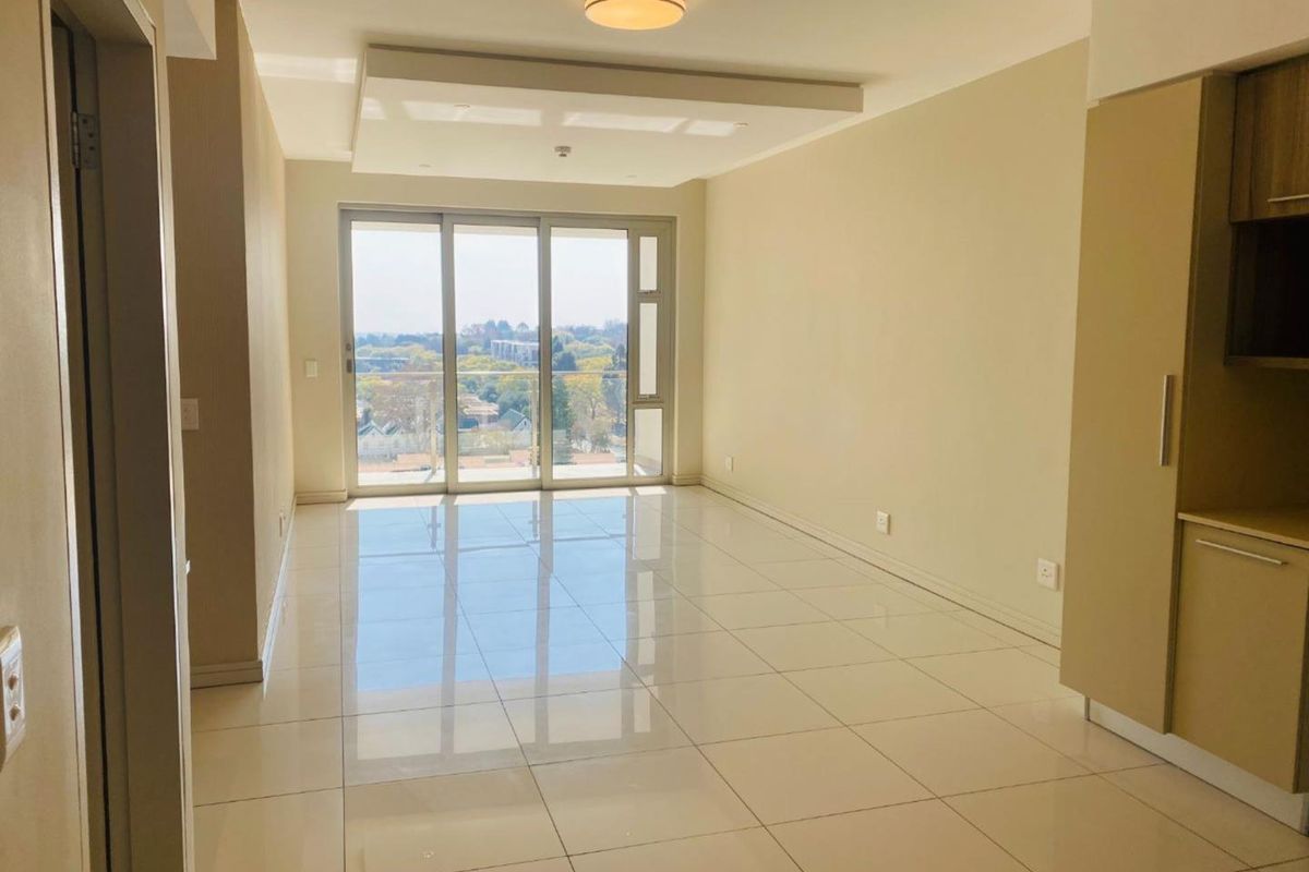 Gorgeous, pet friendly, 2 bedroom, 2  bathroom apartment  - no load shedding/ power outages. - Photo 2