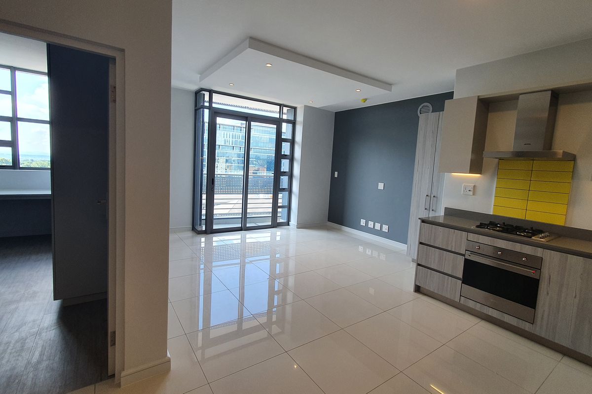 12th floor 2 Bed 2 Bath apartment at The Median in Rosebank - Photo 2