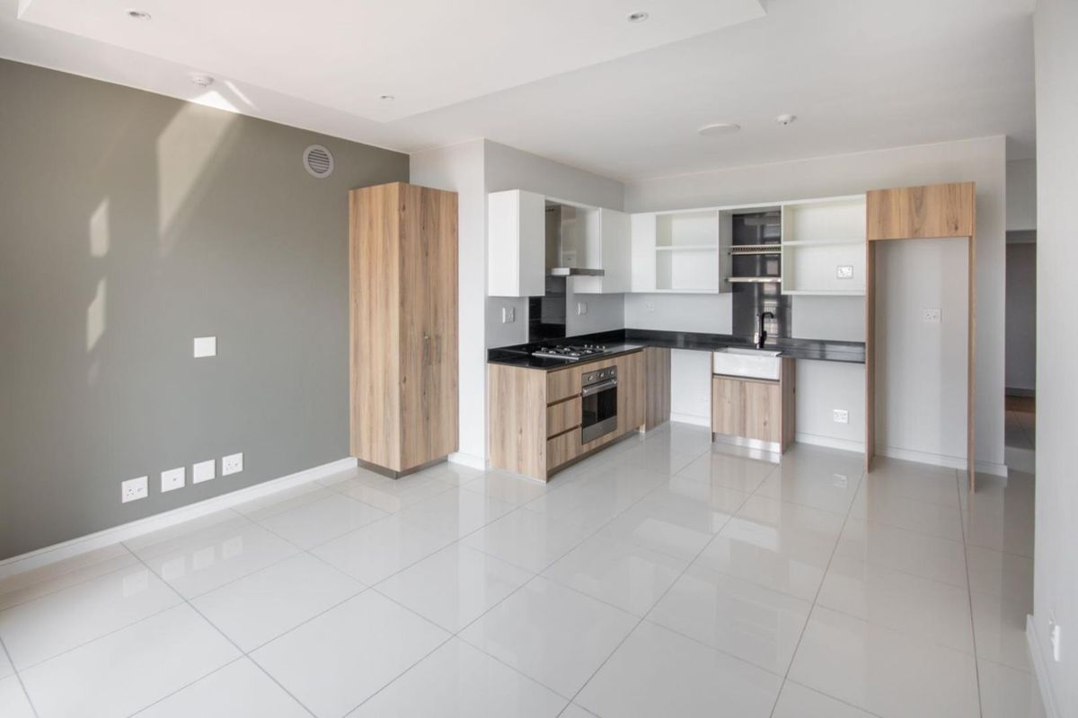 12th floor 2 Bed 2 Bath apartment at The Median in Rosebank - Photo 3