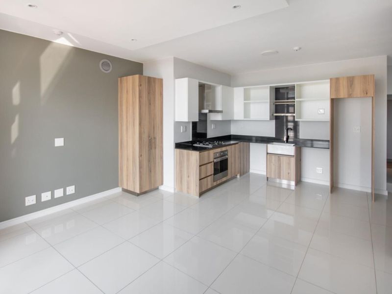 12th floor 2 Bed 2 Bath apartment at The Median in Rosebank - Photo 3