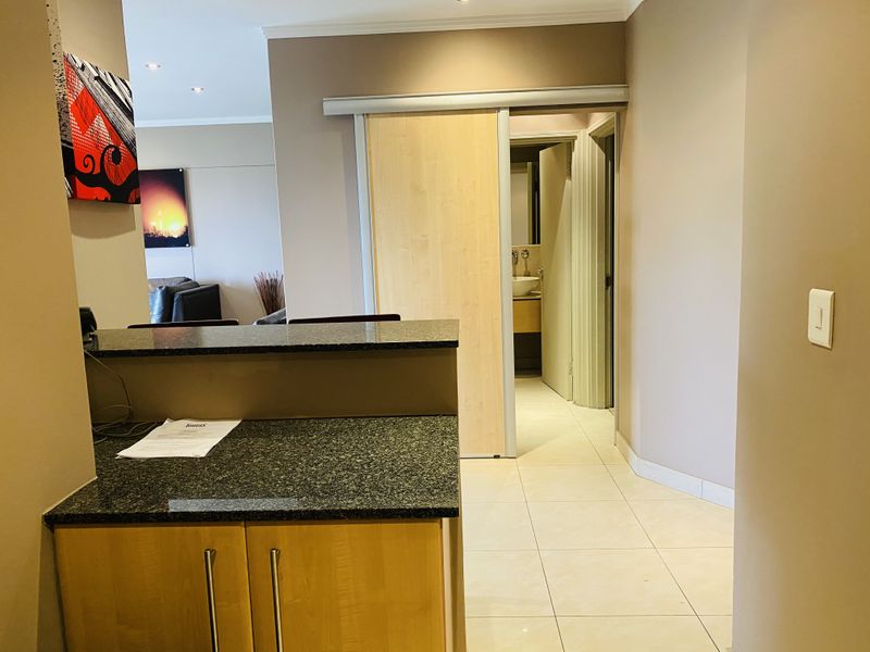 Affordable furnished 2-bedroom, 2 bathroom in Sandton - Photo 3