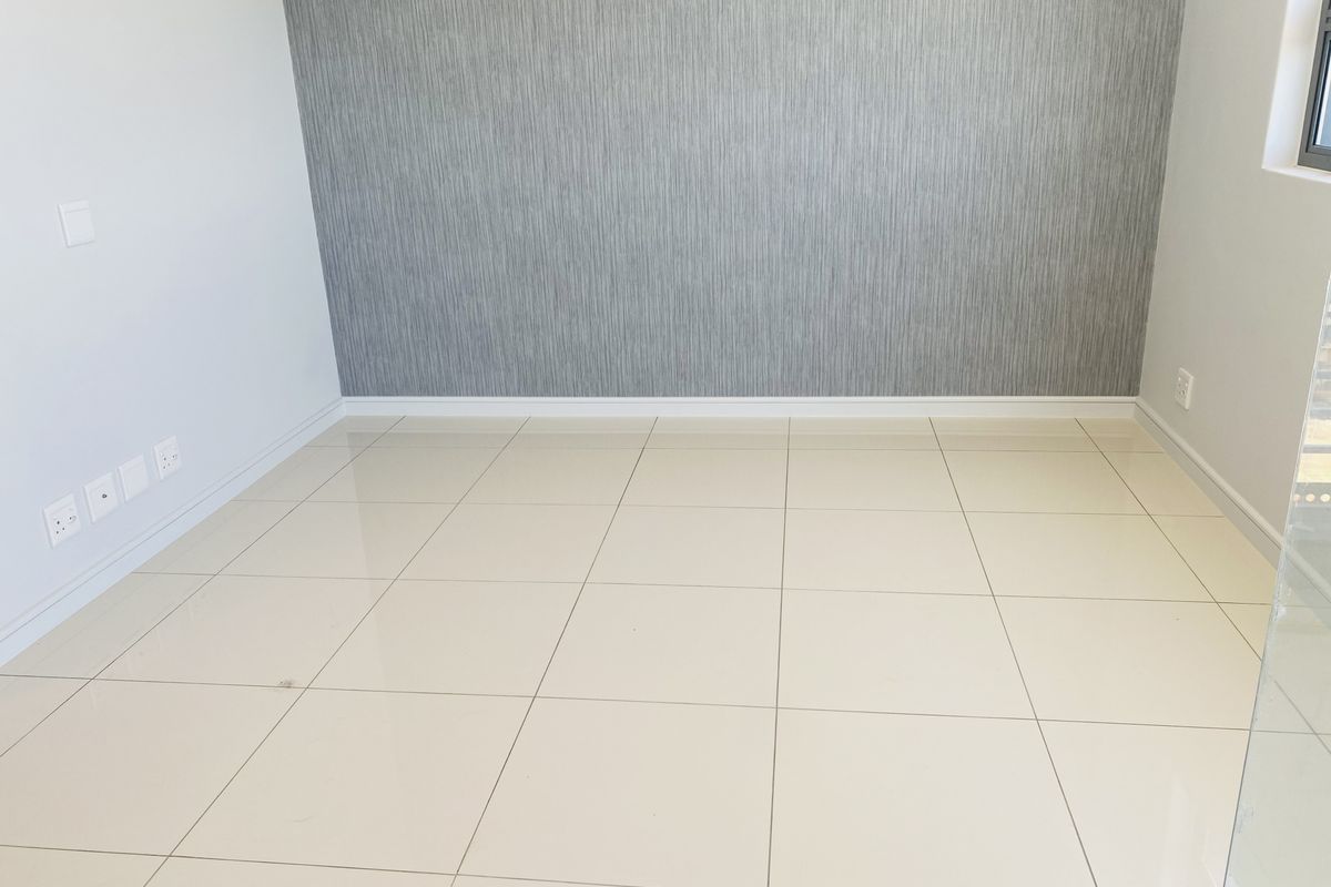 Sophisticated 1 Bedroom Apartment on the 10th Floor - Photo 5