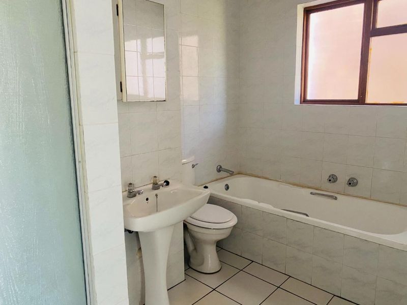 1 Bedroom 1 Bathroom with a breathtaking views - Photo 10