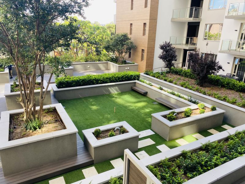Spacious 2 bedroom 2 bathroom apartment in the heart of Rosebank - Photo 2