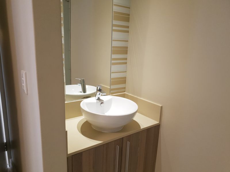 Sophisticated 2 Bed 2 Bath Apartment with a Prestigious Address - Photo 9