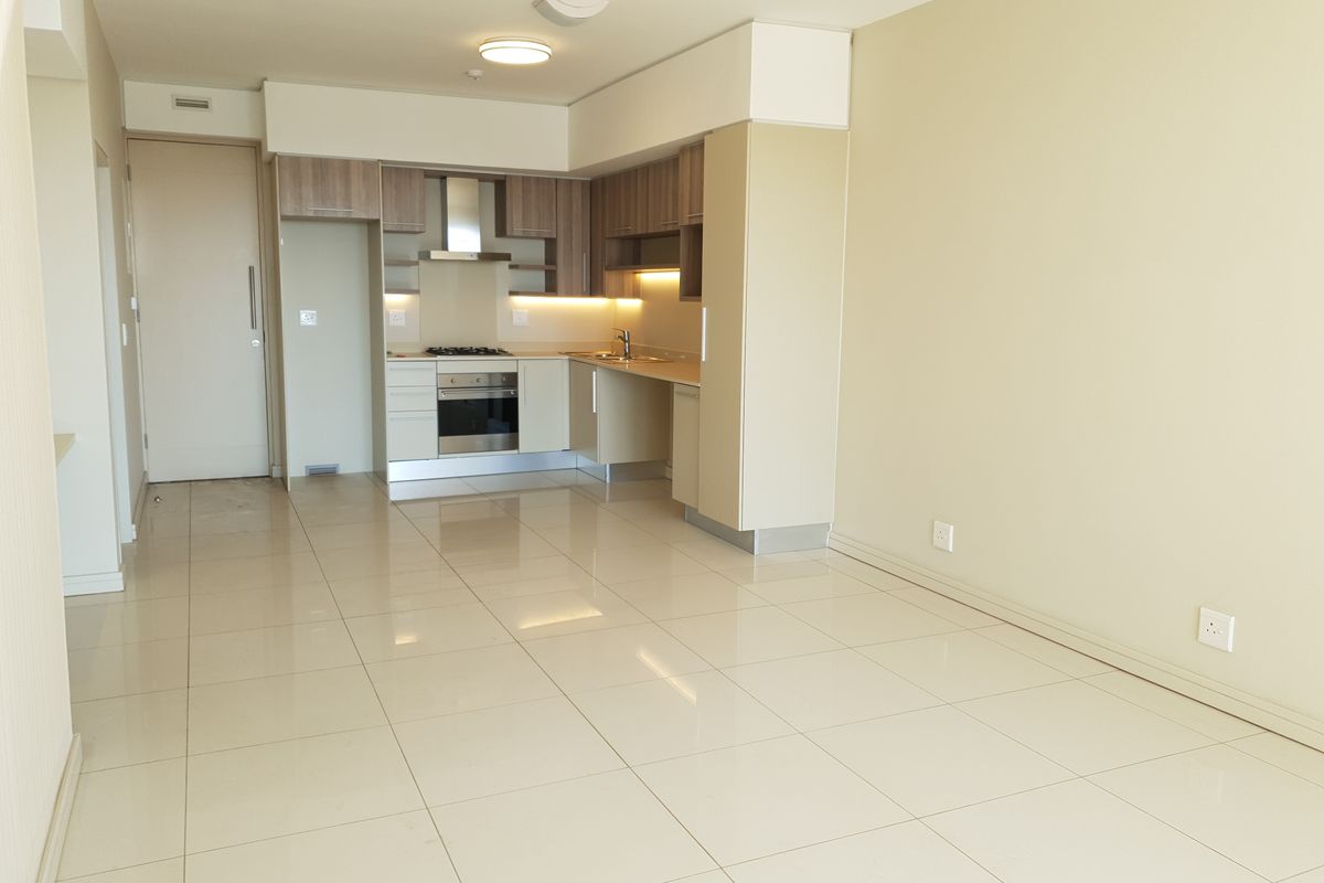 Sophisticated 2 Bed 2 Bath Apartment with a Prestigious Address - Photo 2