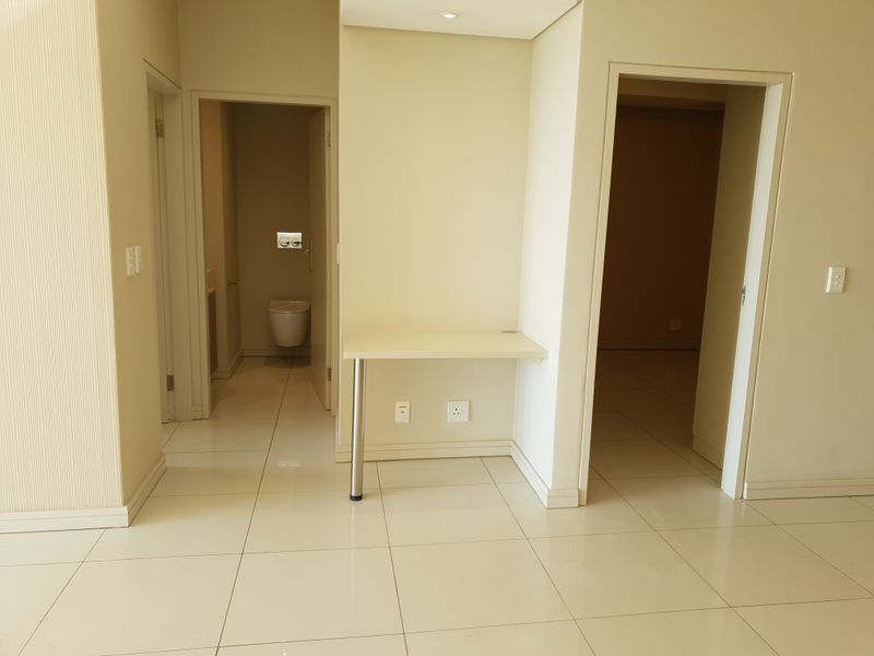 Sophisticated 2 Bed 2 Bath Apartment with a Prestigious Address - Photo 4