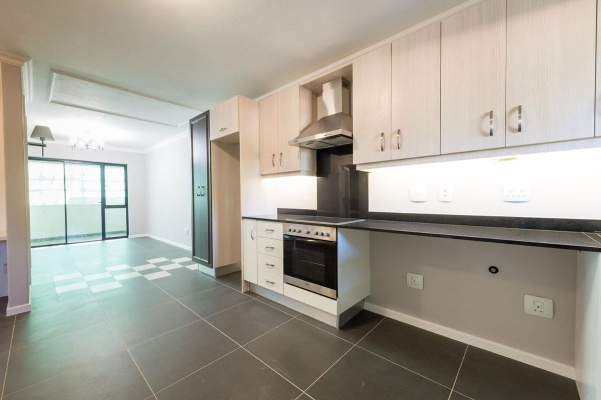 Calling Investors - Ultra Modern and Spacious 2 Bed 2 Bath Apartment - Photo 5