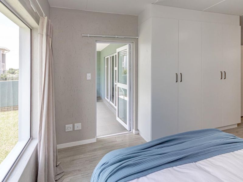 Modern 2 Bed 2 Bath Apartment. The Quails Lifestyle Estate. Paulshof. - Photo 7