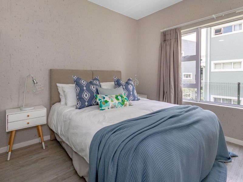 Modern 2 Bed 2 Bath Apartment. The Quails Lifestyle Estate. Paulshof. - Photo 6