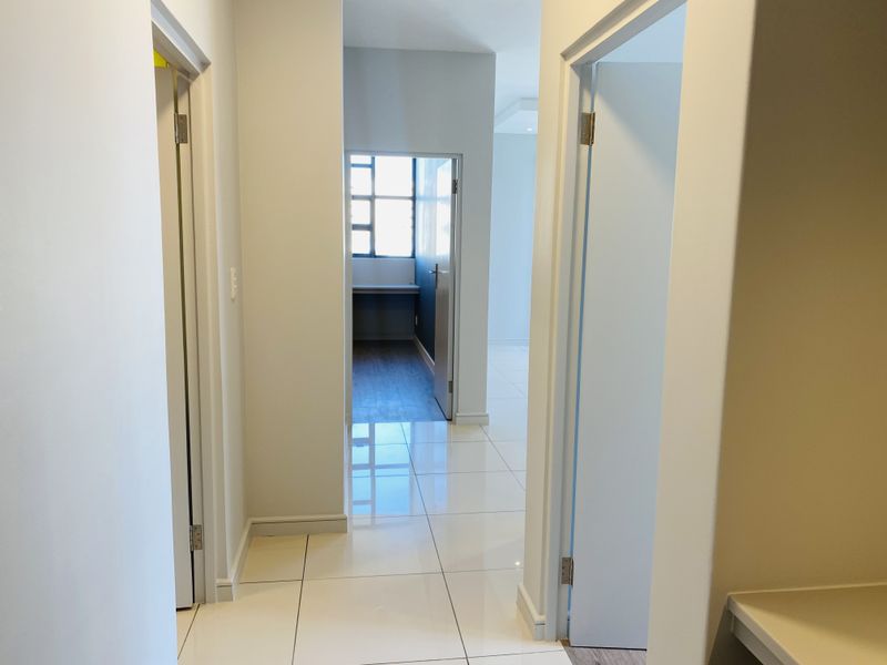 Apartment Living at it's Best, with Everything on your Doorstep - Photo 4