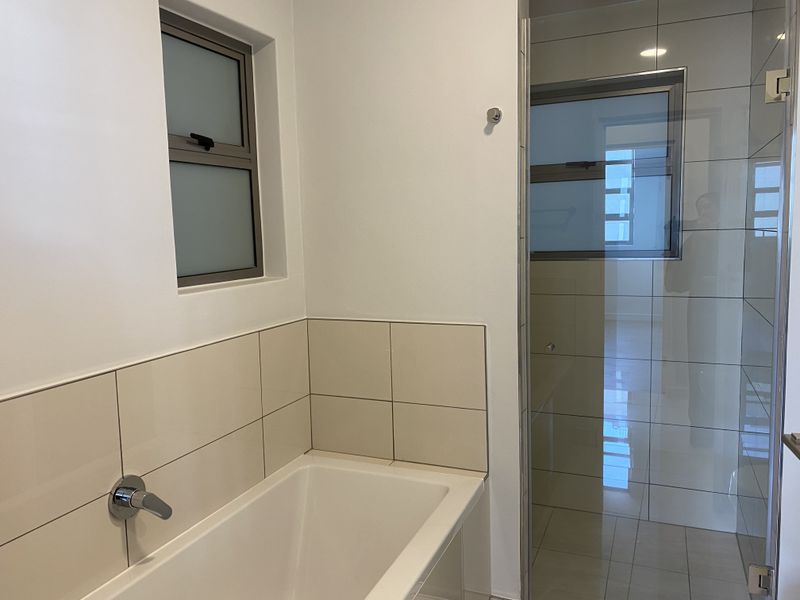 Apartment Living at it's Best, with Everything on your Doorstep - Photo 10