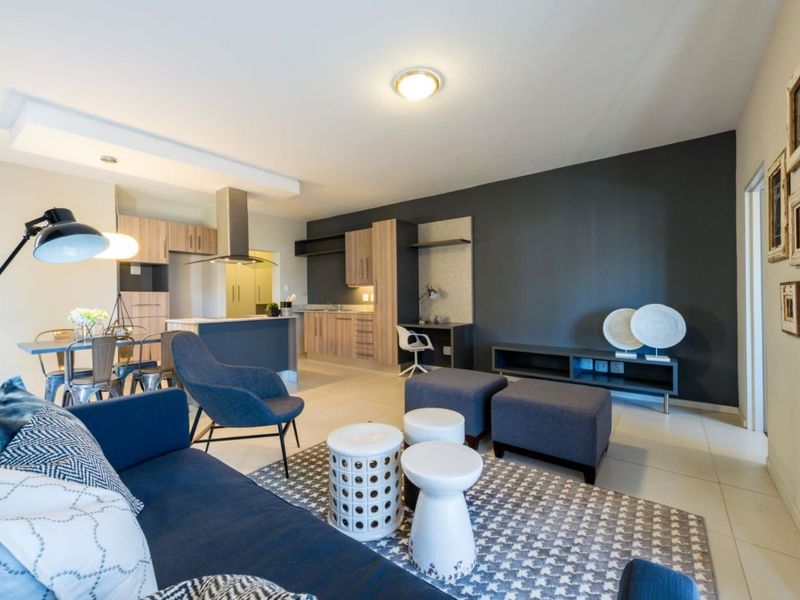 Well Designed and Spacious 2 Bedroom 1 Bathroom Apartment - Photo 3