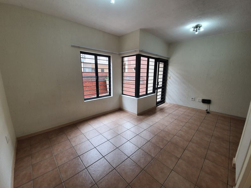 Ground floor Bachelor/Studio apartment available at 456 Cypress in Ferndale - Photo 6