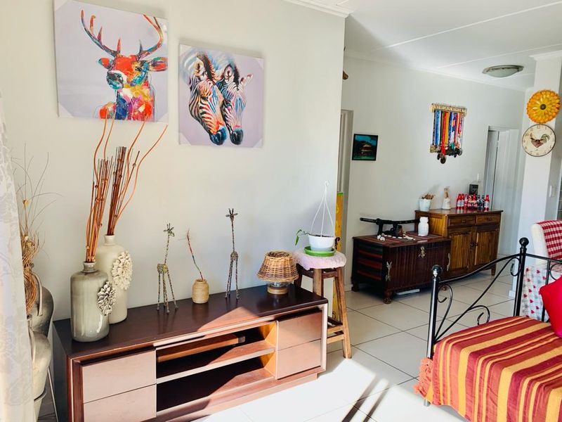 Stunning 2 Bed Apartment for Sale in Prime Location With Modern Amenities - Unbeatable Value - Photo 5
