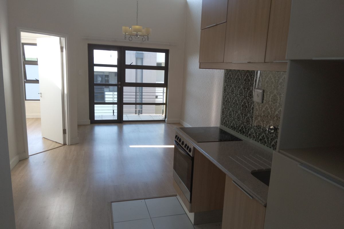 2 Bedroom 1 Bathroom 3rd floor Apartment at The Link in Rivonia - Photo 2