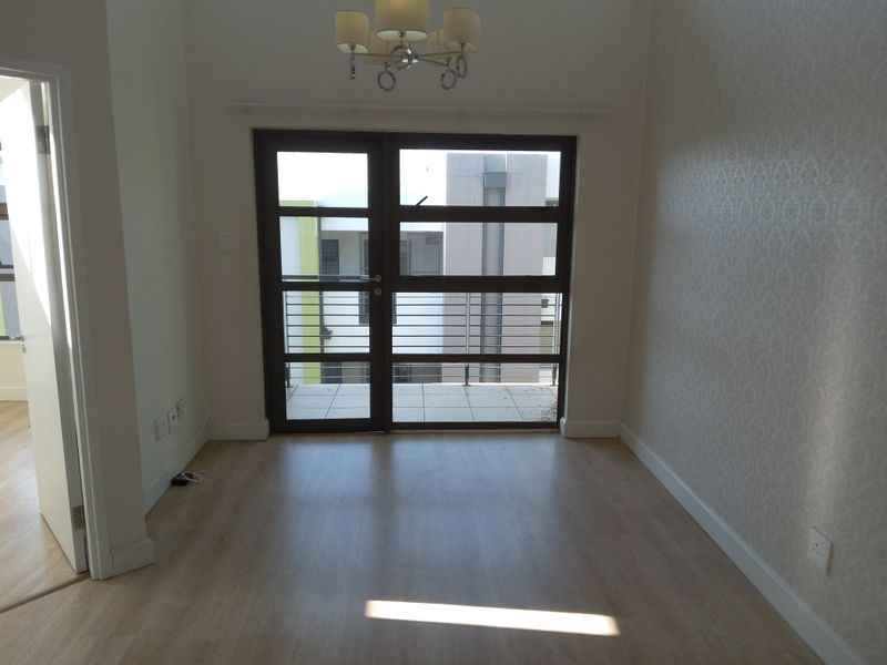 2 Bedroom 1 Bathroom 3rd floor Apartment at The Link in Rivonia - Photo 4