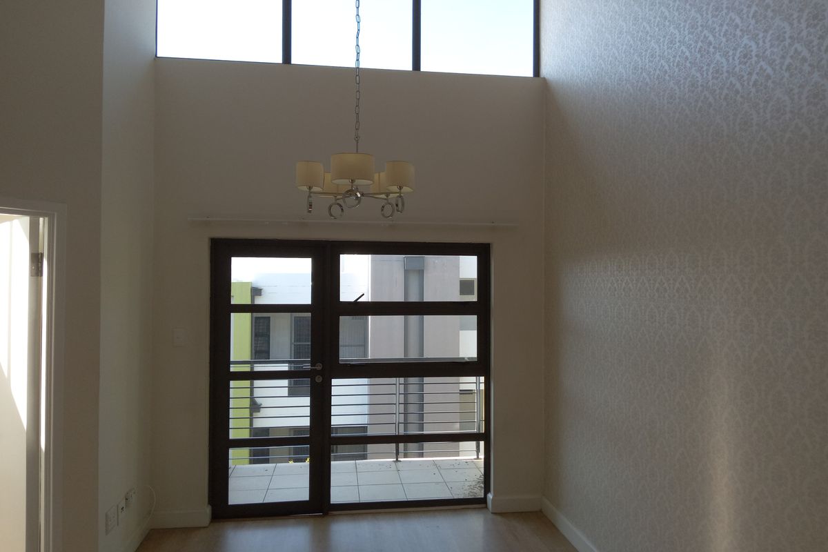 2 Bedroom 1 Bathroom 3rd floor Apartment at The Link in Rivonia - Photo 5