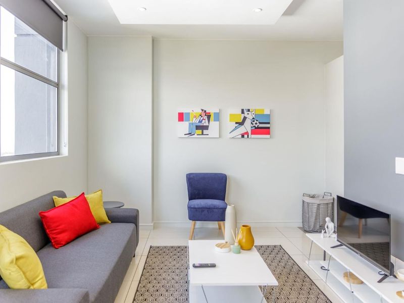 Luxury 1 Bed 1 Bath Apartment. Off-the-grid Development. - Photo 8