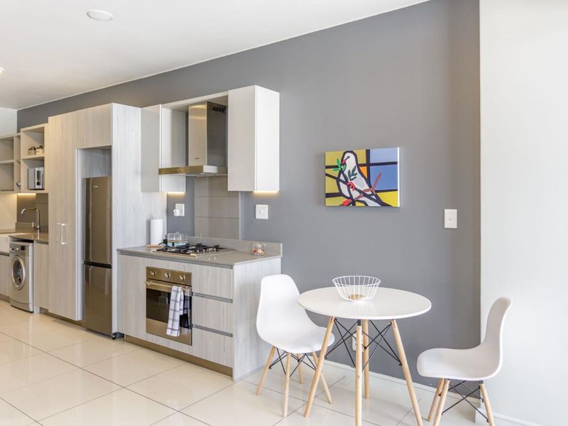 Luxury 1 Bed 1 Bath Apartment. Off-the-grid Development. - Photo 7