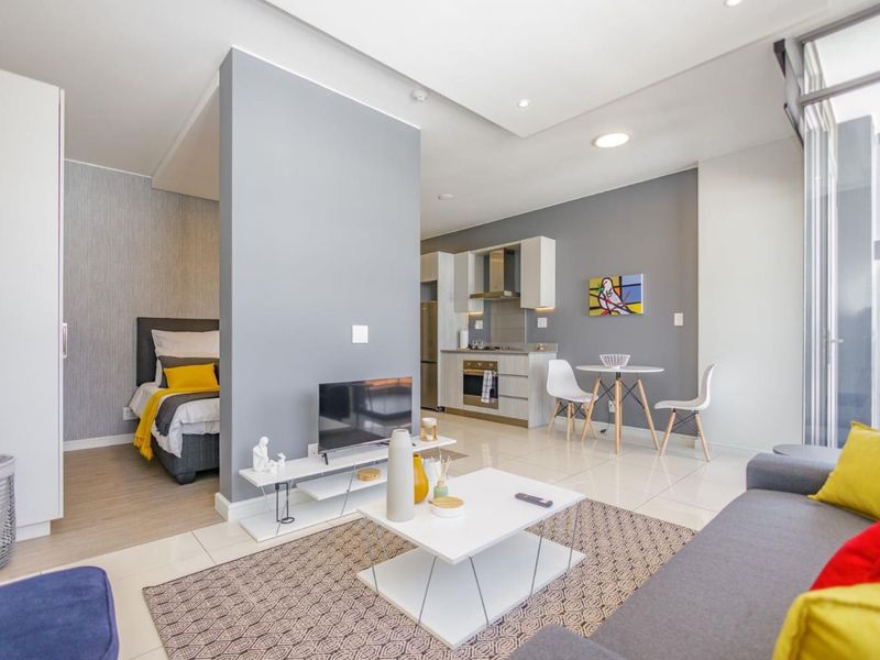 Luxury 1 Bed 1 Bath Apartment. Off-the-grid Development. - Photo 2