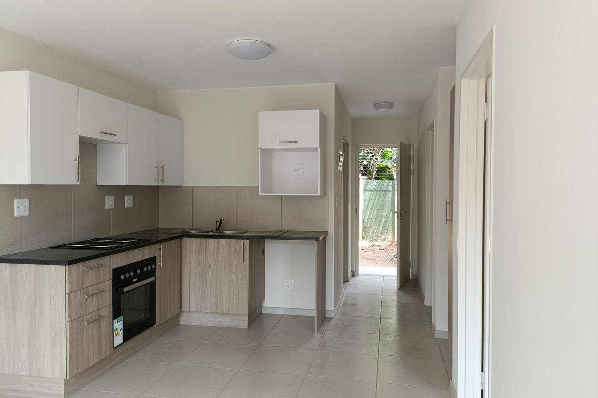 Ground Floor Apartment. Spacious 2 Bed 1 Bath - Photo 4