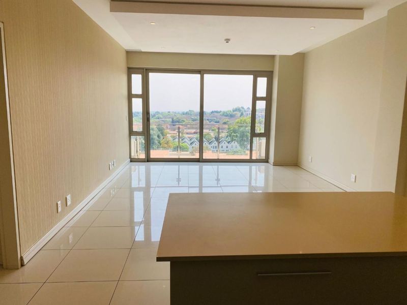 Immaculate 3 Bed 2 Bath Apartment in the The Tyrwhitt - Prestigious New Development. - Photo 9