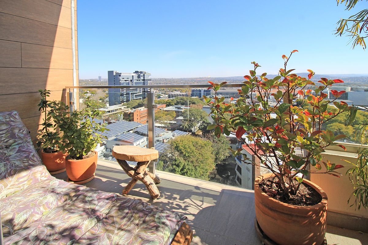 2 Bed 2 Bath Luxury Apartment in The Tyrwhitt - Furnished Option Available - Photo 2