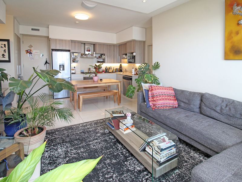 2 Bed 2 Bath Luxury Apartment in The Tyrwhitt - Furnished Option Available - Photo 4